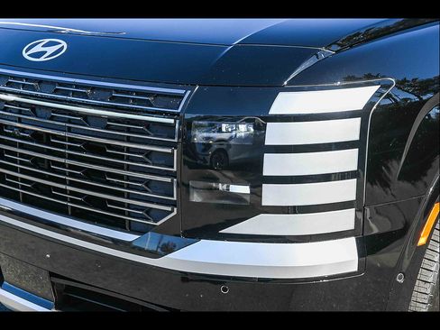 Certified 2026 Hyundai Palisade Calligraphy AWD/4WD image 12