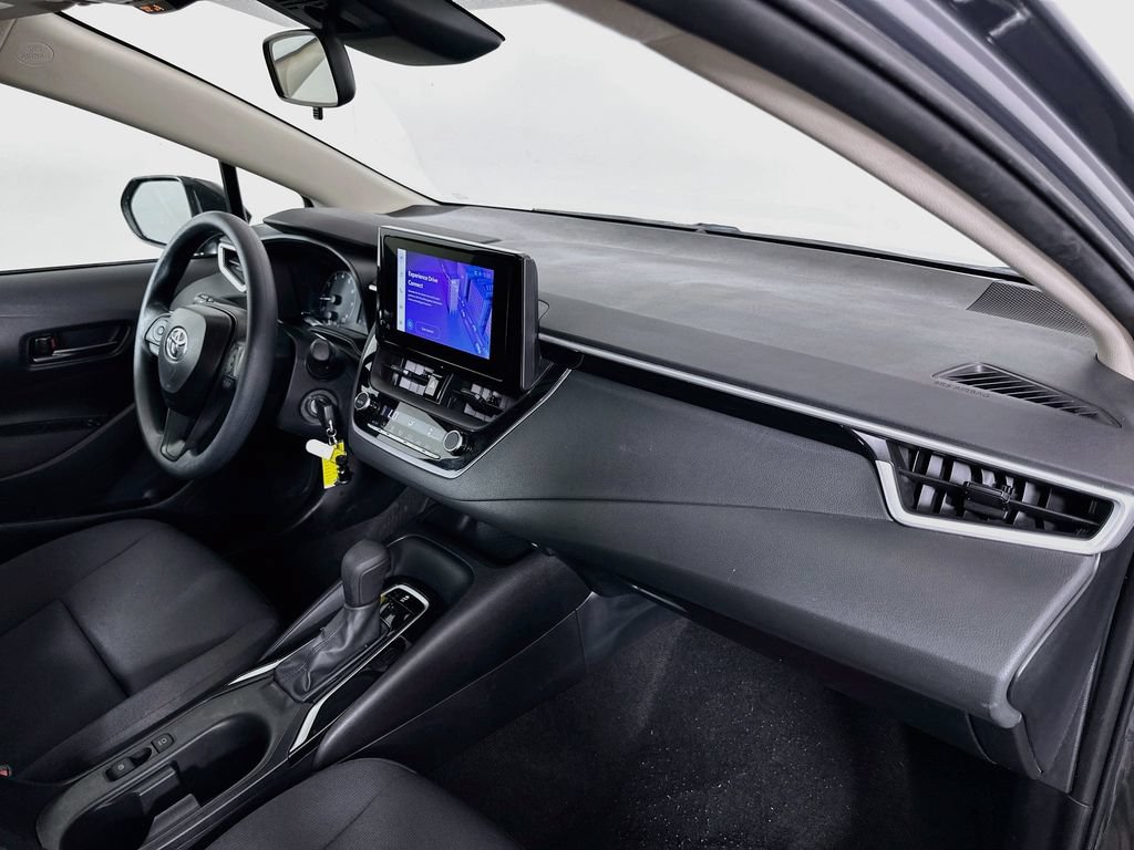 Certified 2025 Toyota Corolla LE FWD image 27