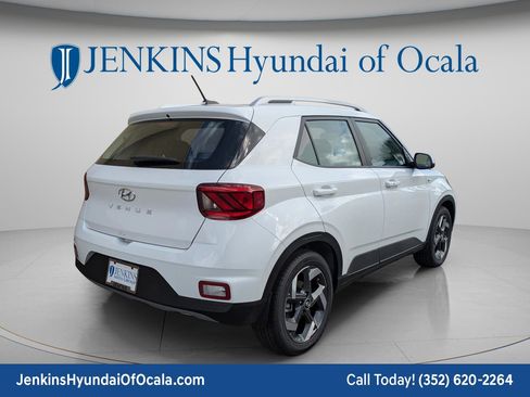 New 2026 Hyundai Venue SEL image 3