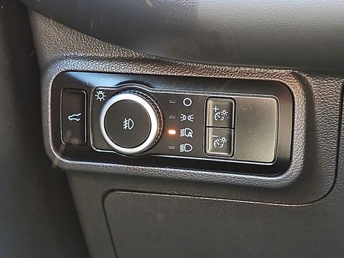 Used 2025 Ford Explorer ST-Line image 14