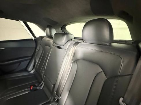 Used 2019 Audi Q8 Prestige AWD/4WD image 27