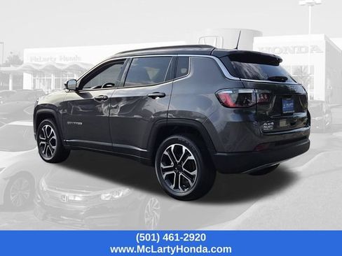 Used 2024 Jeep Compass Limited AWD/4WD image 3