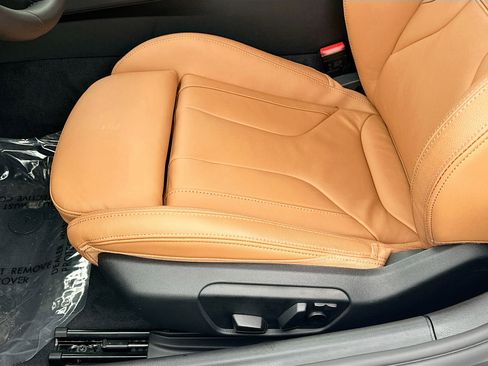 Used 2026 BMW Z4 sDrive30i w/ Convenience Package image 19