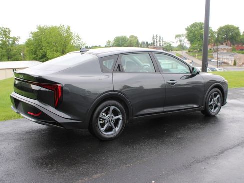 Used 2025 Kia K4 FWD image 5