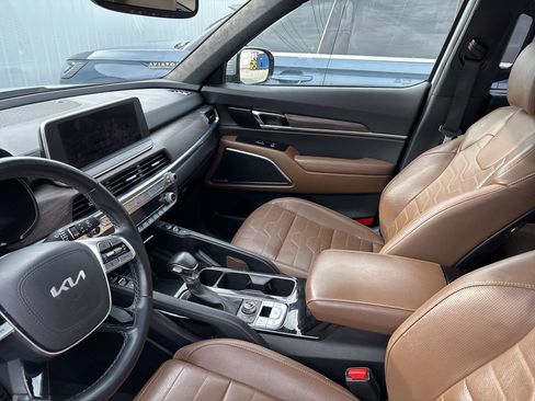 Used 2022 Kia Telluride SX w/ SX Prestige Package image 11