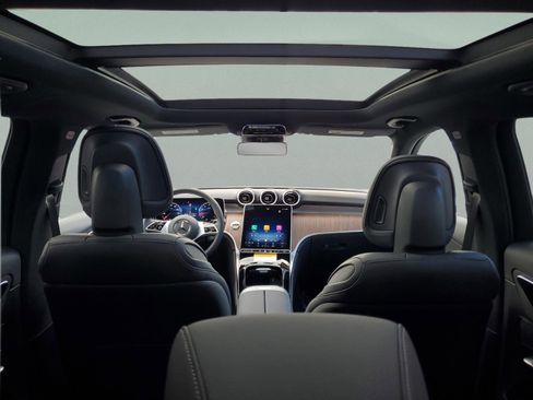 Certified 2026 Mercedes-Benz GLC 300 4MATIC image 6