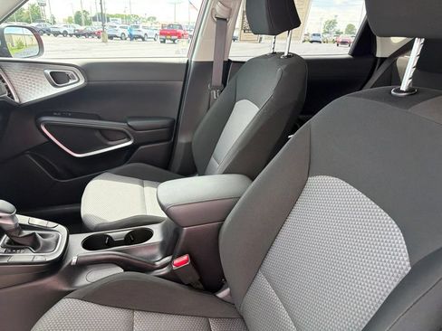 Used 2021 Kia Soul X-Line FWD image 11