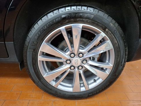 Used 2024 Cadillac XT5 Premium Luxury w/ Technology Package AWD/4WD image 6