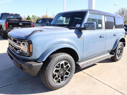 New 2025 Ford Bronco Outer Banks image 11