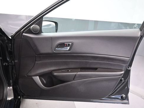 Used 2018 Acura ILX FWD image 39