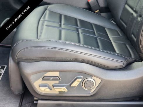 New 2026 Kia EV9 Land w/ Nightfall Edition Package AWD/4WD image 17