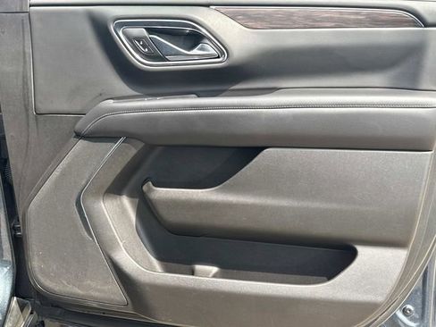 Used 2021 Chevrolet Suburban LS image 21