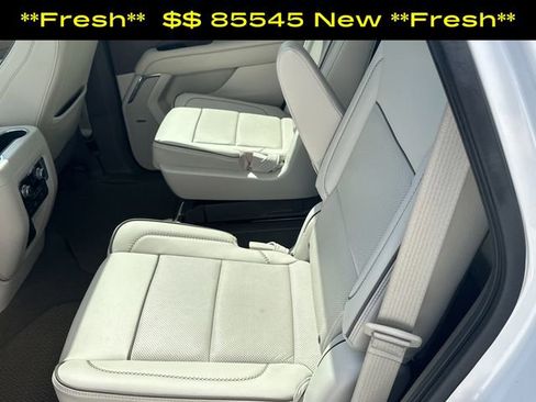 Used 2022 GMC Yukon Denali w/ Denali Ultimate Package AWD/4WD image 15