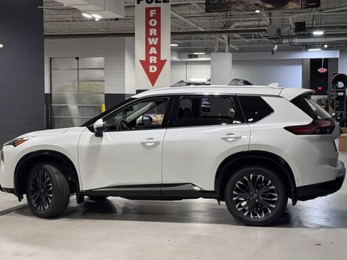 New 2026 Nissan Rogue Platinum w/ Platinum Premium Package image 30