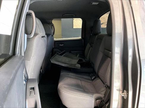 Used 2023 Nissan Frontier SV w/ Midnight Edition Package image 23