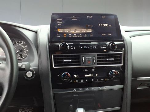 Used 2024 Nissan Armada SV image 19