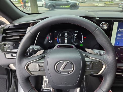 Used 2023 Lexus RX 500h F Sport w/ Cold Area Package AWD/4WD image 15