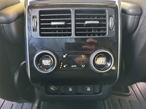 Used 2018 Land Rover Range Rover Sport Supercharged image 17