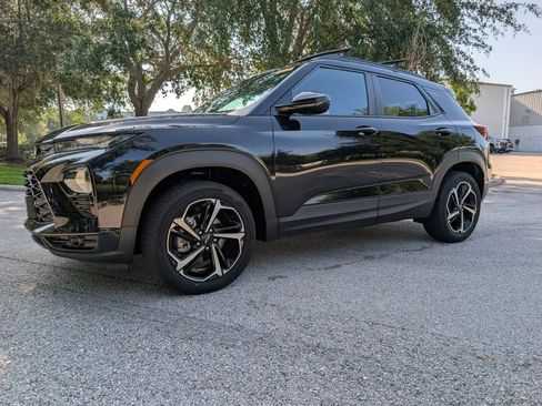 Used 2022 Chevrolet TrailBlazer RS AWD/4WD image 3