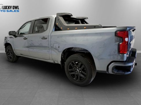 Used 2022 Chevrolet Silverado 1500 Custom w/ LPO, Blackout Package RWD image 7
