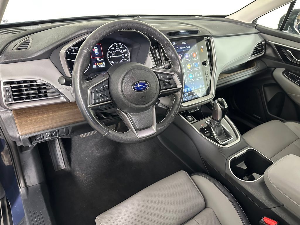 Used 2025 Subaru Outback Limited AWD/4WD image 11