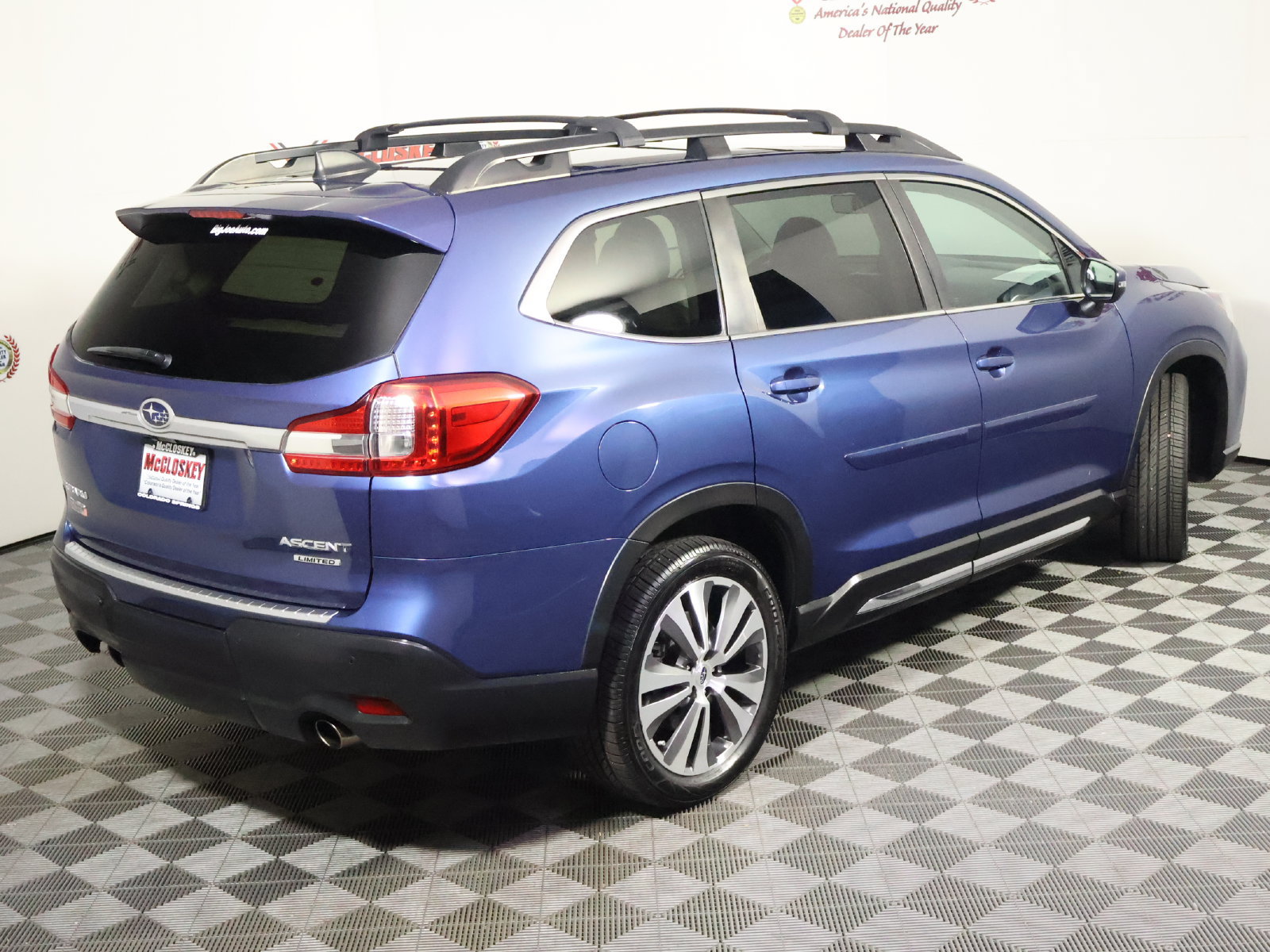 Used 2022 Subaru Ascent Limited AWD/4WD image 3