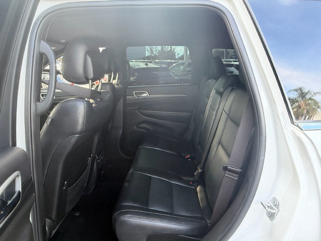 Used 2019 Jeep Grand Cherokee Laredo RWD image 10