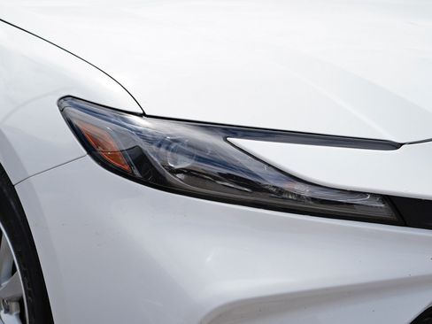 Used 2025 Toyota Camry LE FWD image 3