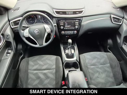 Used 2016 Nissan Rogue S w/ S Family Package FWD image 24