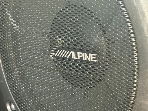 Used 2024 Jeep Wrangler Unlimited Rubicon 4xe w/ Technology Group image 10