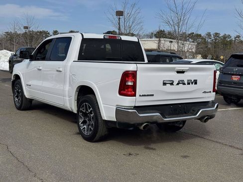 Used 2025 RAM 1500 Laramie AWD/4WD image 3