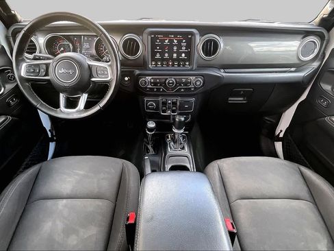 Used 2023 Jeep Wrangler Unlimited Sahara w/ Cold Weather Group AWD/4WD image 15