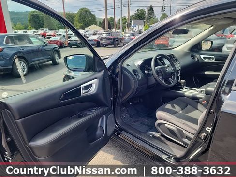 Used 2019 Nissan Pathfinder S AWD/4WD image 10