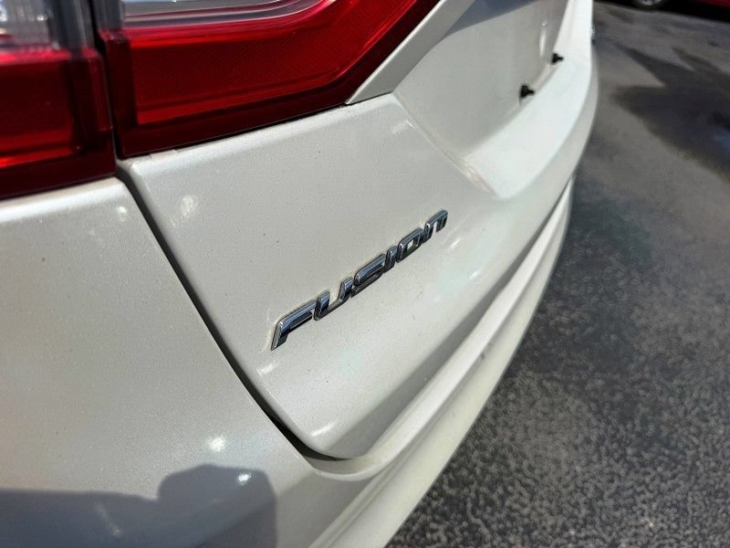 Used 2016 Ford Fusion Titanium FWD image 33