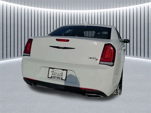 Used 2023 Chrysler 300 S w/ Comfort Group image 9