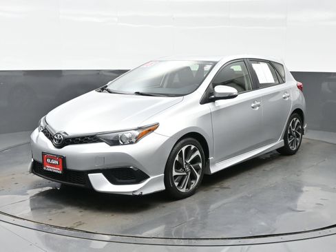 Used 2018 Toyota Corolla iM w/ All-Weather Mat Package image 2