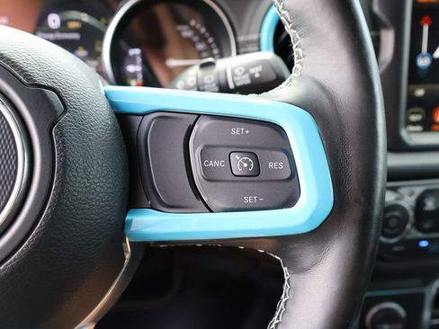 Used 2021 Jeep Wrangler Unlimited Sahara w/ Cold Weather Group AWD/4WD image 26