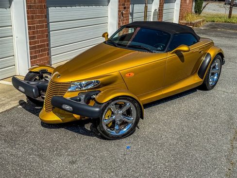 Used 2002 Chrysler Prowler image 3