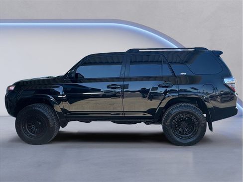 Used 2019 Toyota 4Runner SR5 RWD image 3