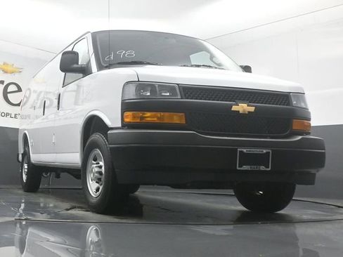 New 2026 Chevrolet Express 2500 image 3