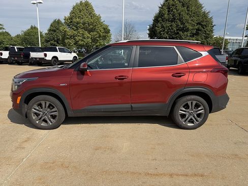 Used 2021 Kia Seltos S AWD/4WD image 3
