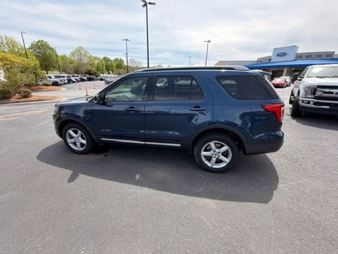 Used 2016 Ford Explorer XLT w/ Equipment Group 201A image 11