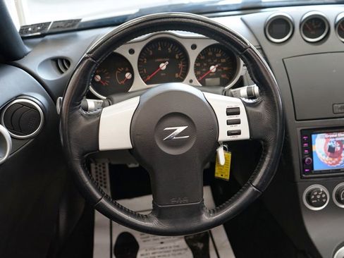 Used 2004 Nissan 350Z Touring RWD image 30