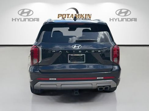Used 2023 Hyundai Palisade SEL FWD image 6
