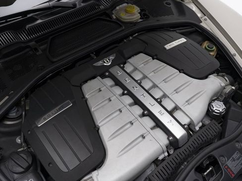 Used 2011 Bentley Continental GTC image 40