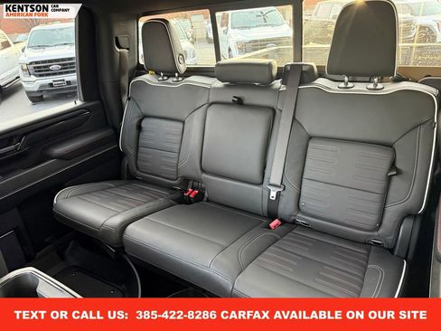 Used 2025 GMC Sierra 2500 AT4X image 39