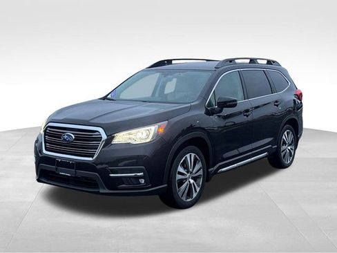 Used 2022 Subaru Ascent Limited image 1