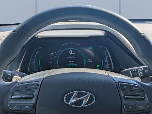 Used 2020 Hyundai Ioniq SE image 26