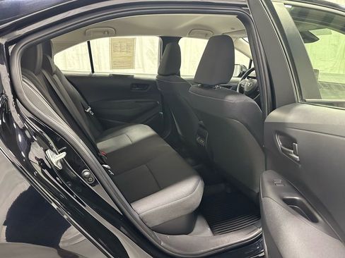 Used 2025 Toyota Corolla LE image 51