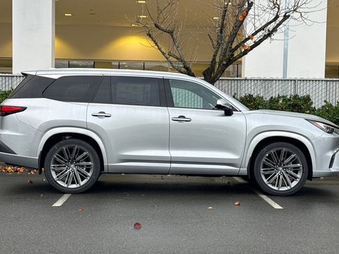 New 2026 Lexus TX 350 AWD image 3